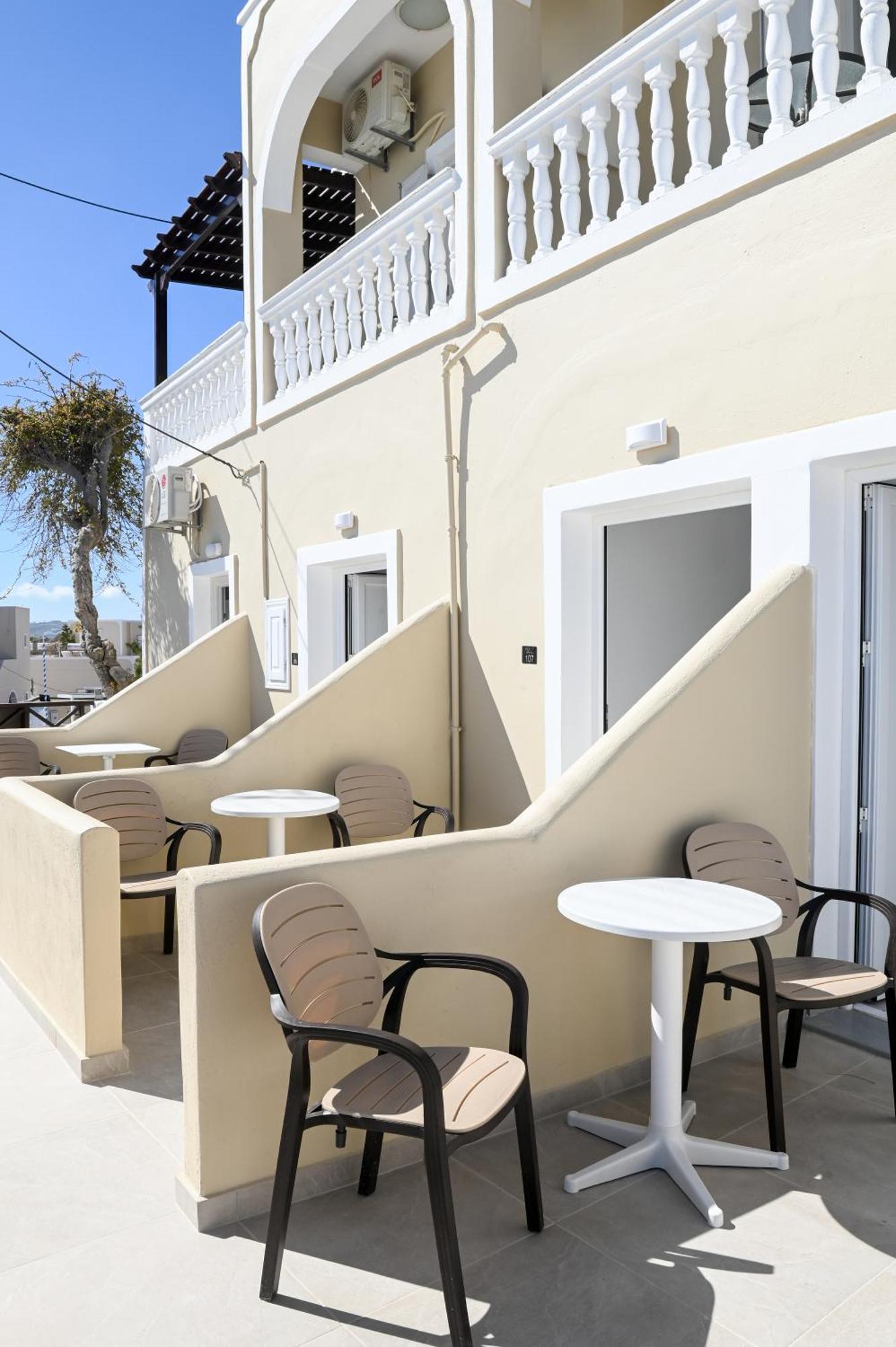 Vinas Place City Center Fira  Bagian luar foto